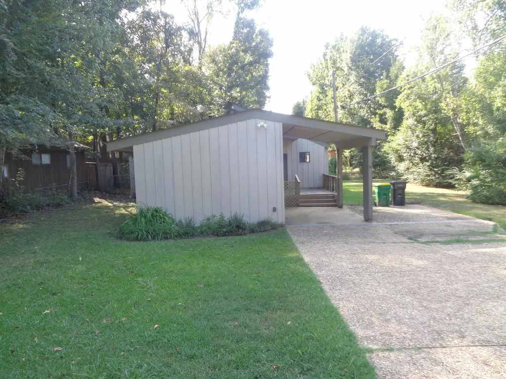 300 Atkins Road, Little Rock