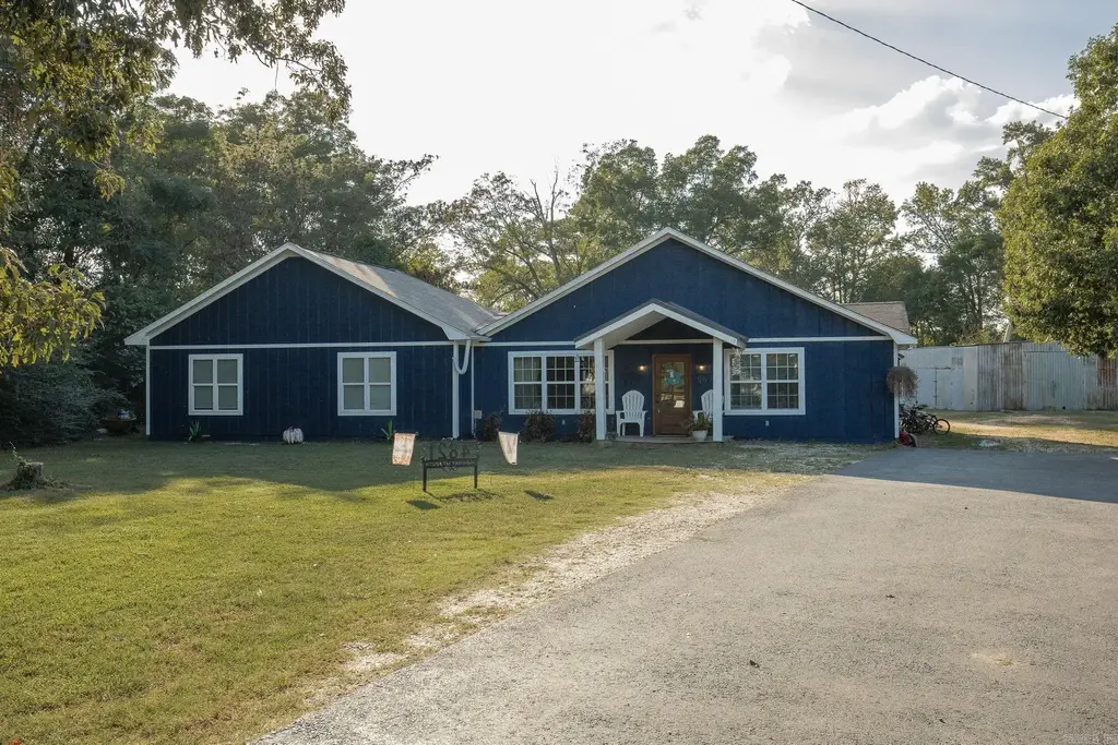 4821 Hwy 167 S, Sheridan