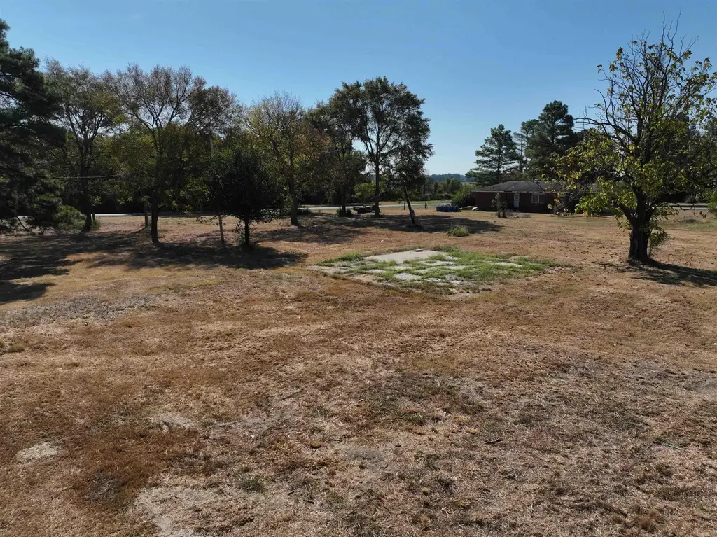 200 Mcfadden Street, Beedeville