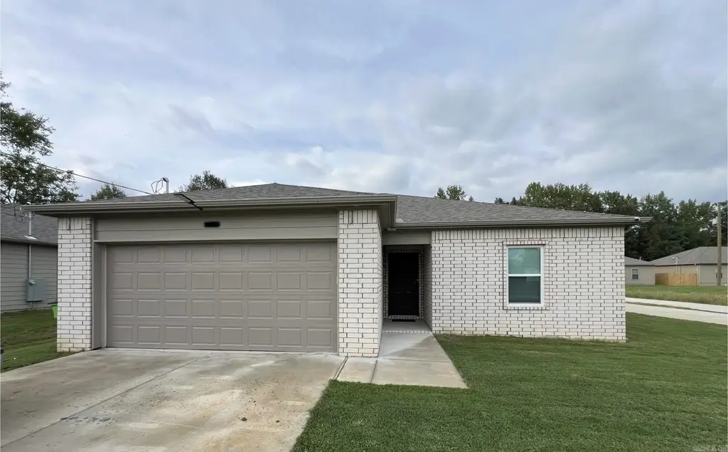 507 E Mississippi Street, Beebe