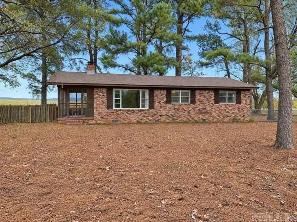409 County Road 3542, Clarksville