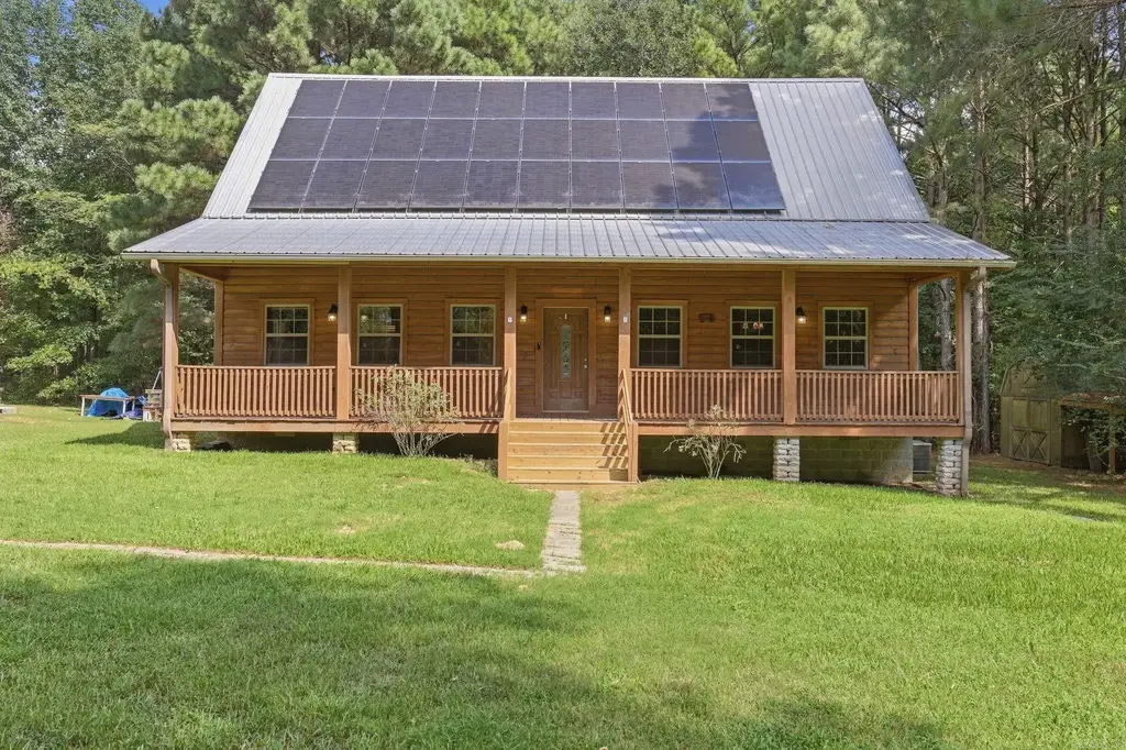 18500 Vimy Ridge Road, Alexander