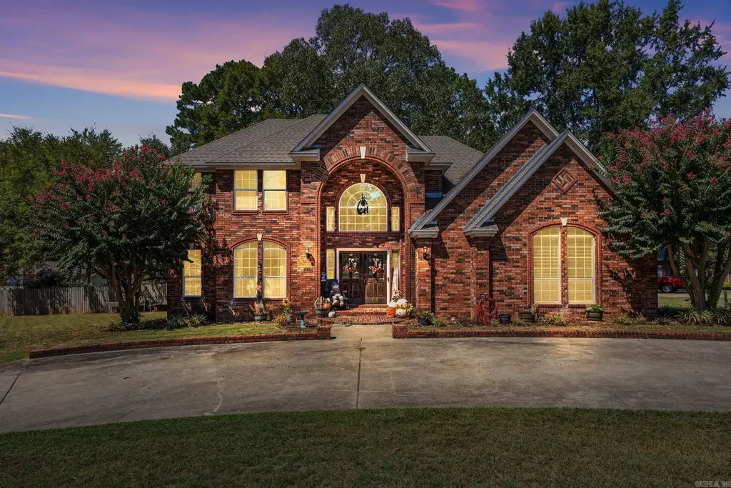 1728 Regal Drive, Malvern