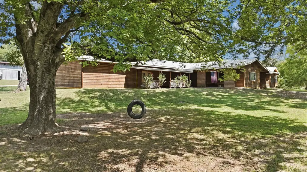 4956 Hickory Grove Road, Bismarck