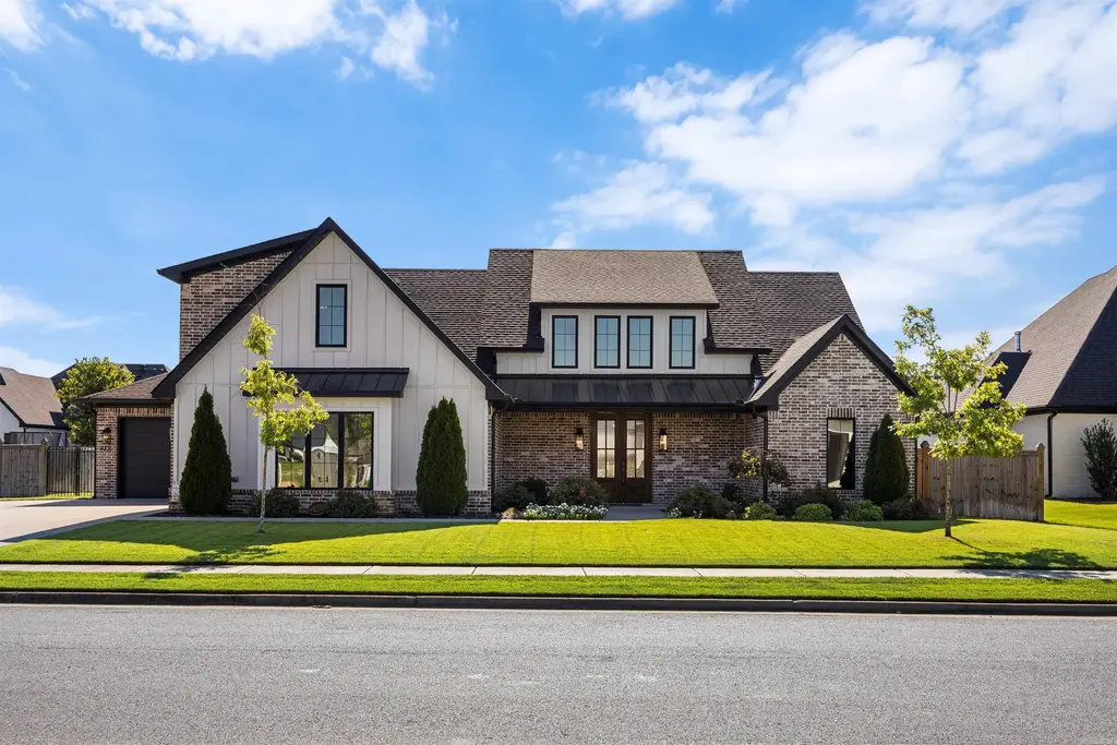 7321 Lake Point Circle, Benton