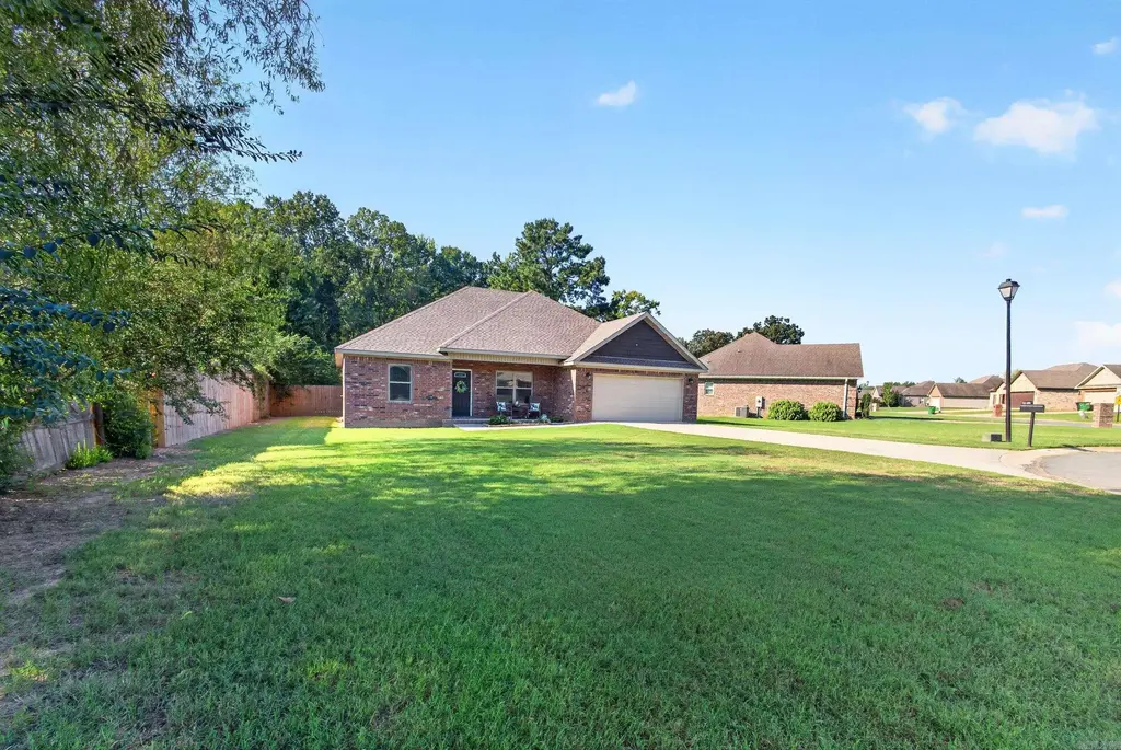 104 Heather Lane, Beebe