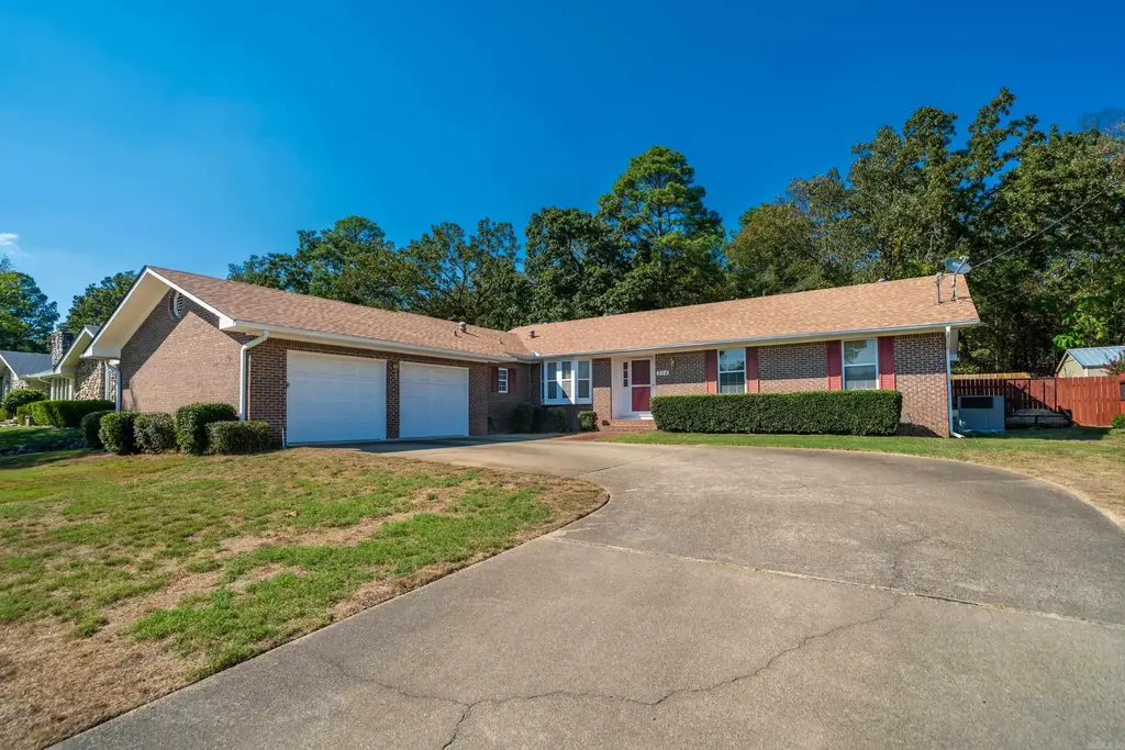 204 Alta Vista, Hot Springs