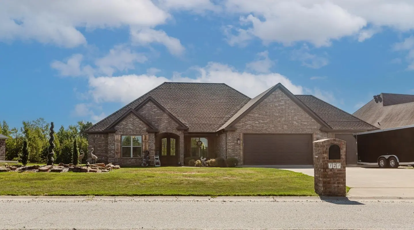 121 Plantation Drive, Mayflower Property Listing: MLS® #26038466