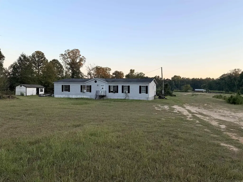 4371 Highway 35, Dermott