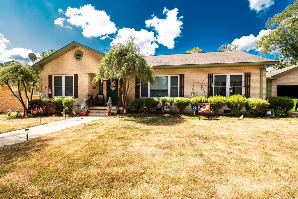1407 W Main Street, El Dorado