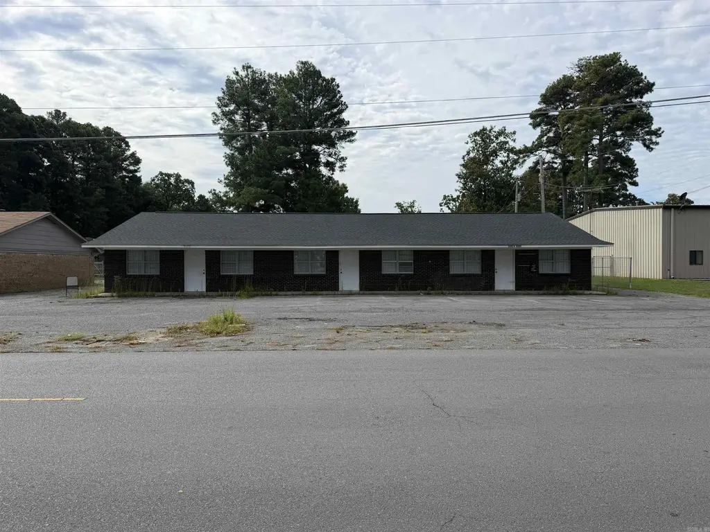 3102 W 34th, Pine Bluff