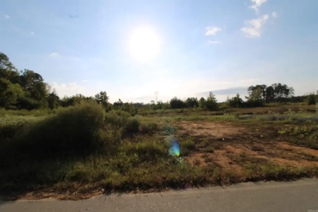 000 South Sardis Road, Bauxite
