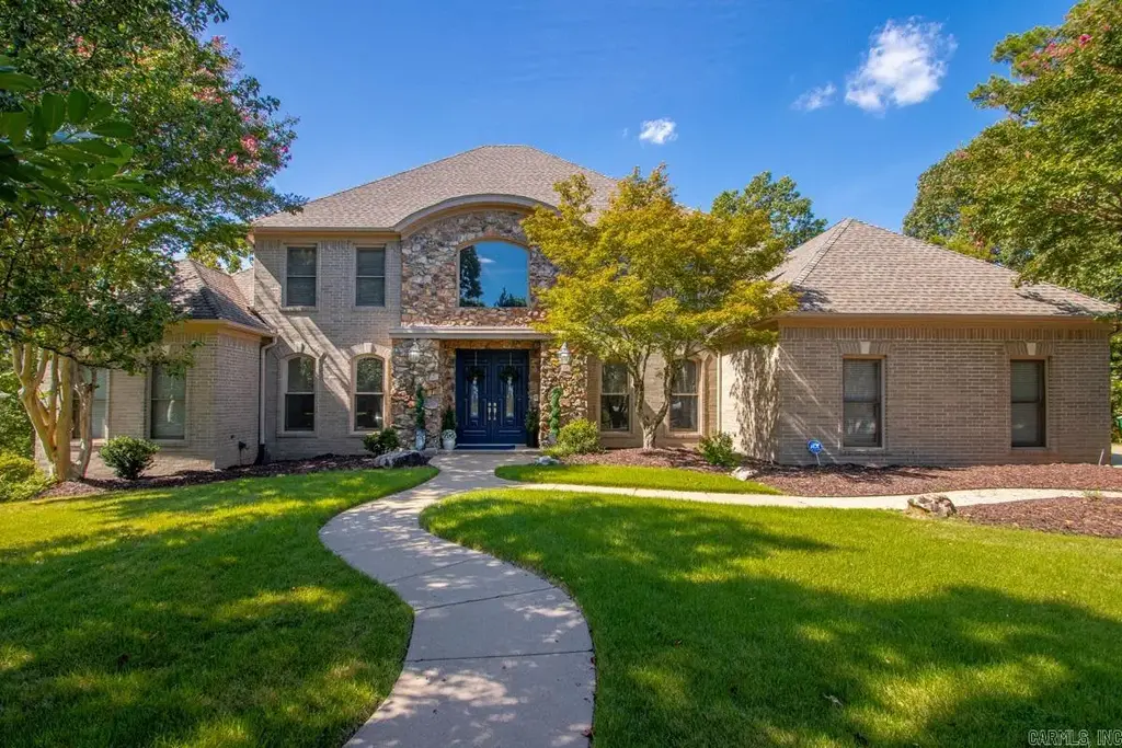 20 Latour, Little Rock