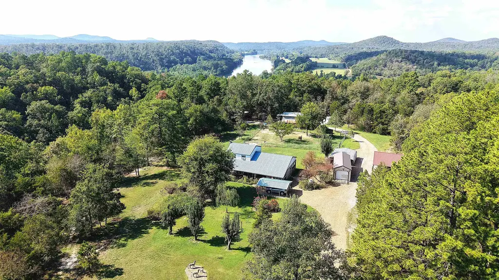 1172 S Boswell Road, Melbourne