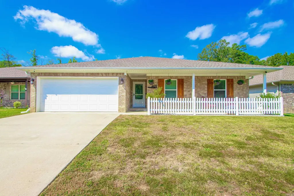 409 S Shady Lane, Benton
