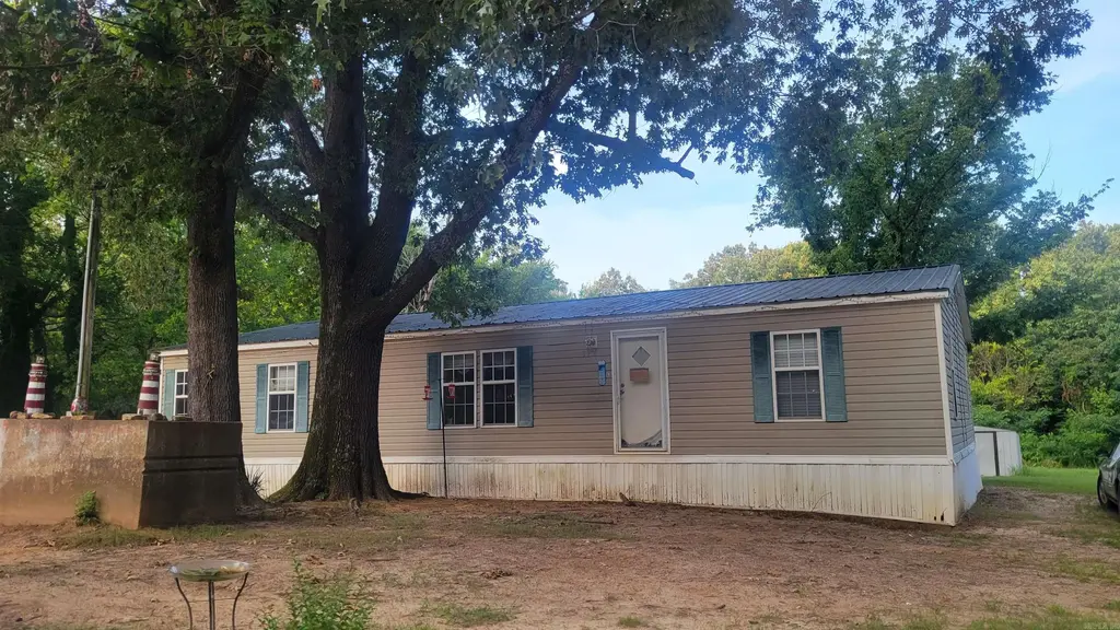 376 1st, Black Rock