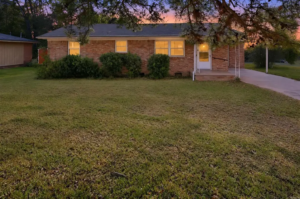 6217 Shady Brook Drive, Little Rock