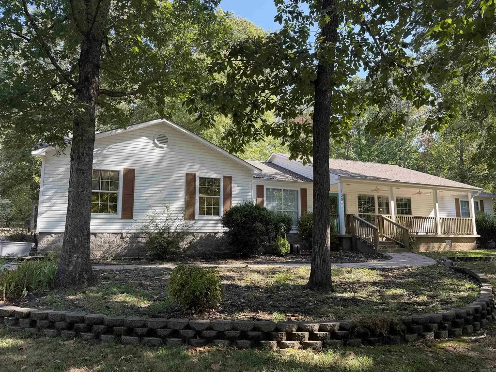 138 Summer Oaks Boulevard, Bismarck