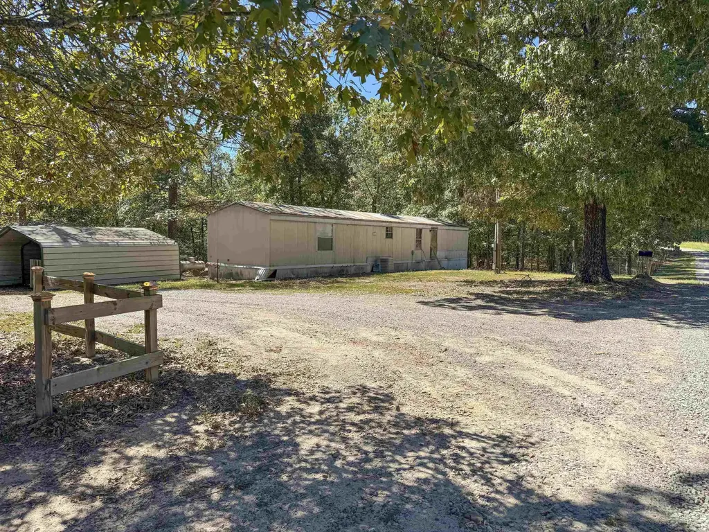 80 Landrum Road, Quitman
