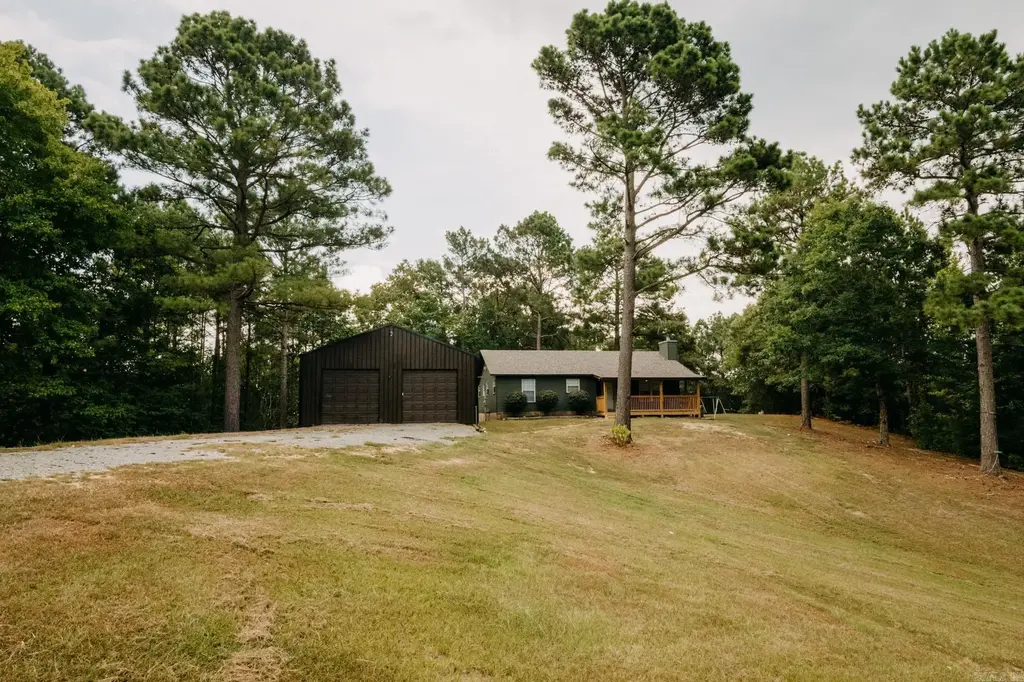 10002 Hwy 298, Benton