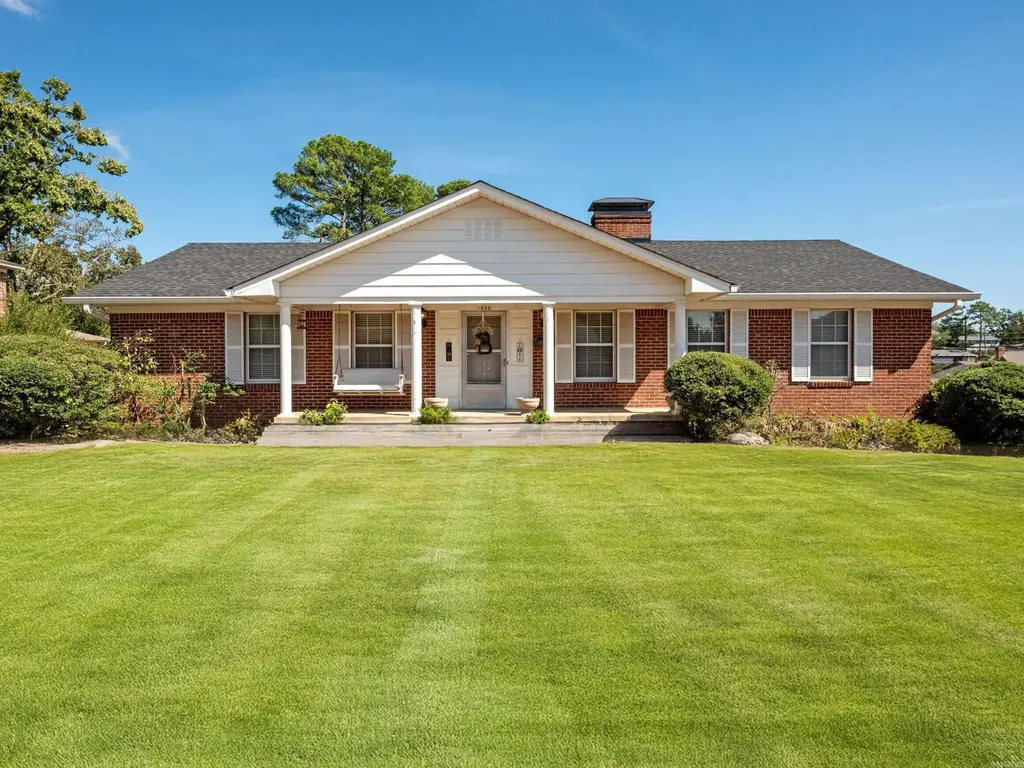 1808 Gunpowder Road, Little Rock