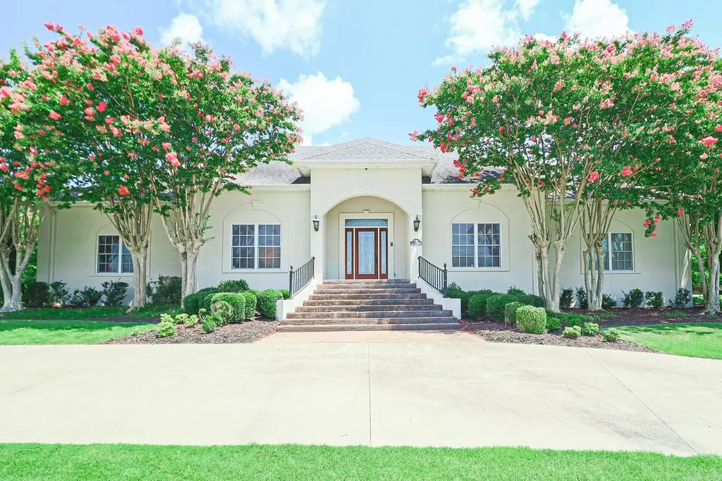 3411 Lacoste Drive, Jonesboro