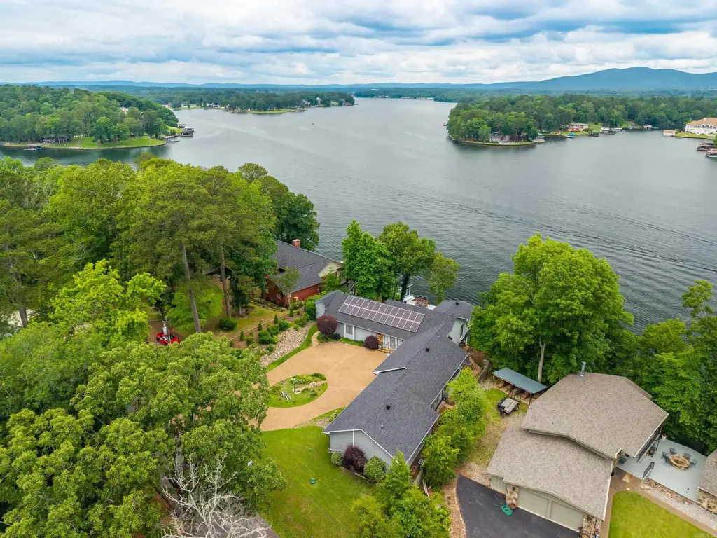 139 Sammie Cove, Hot Springs