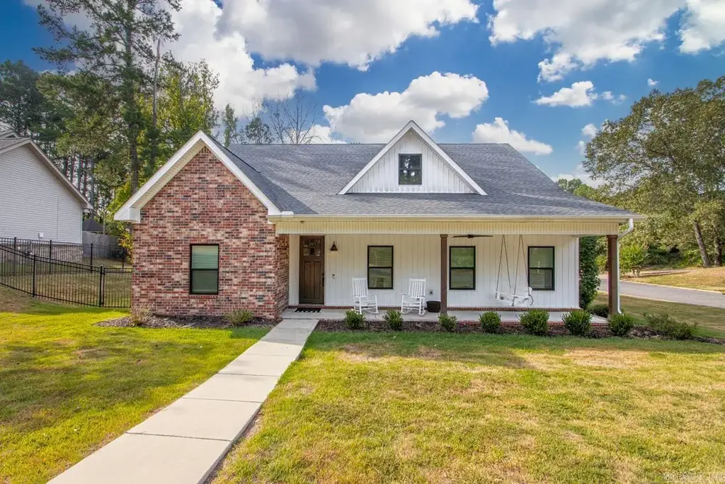 101 Aspen Cv, Arkadelphia