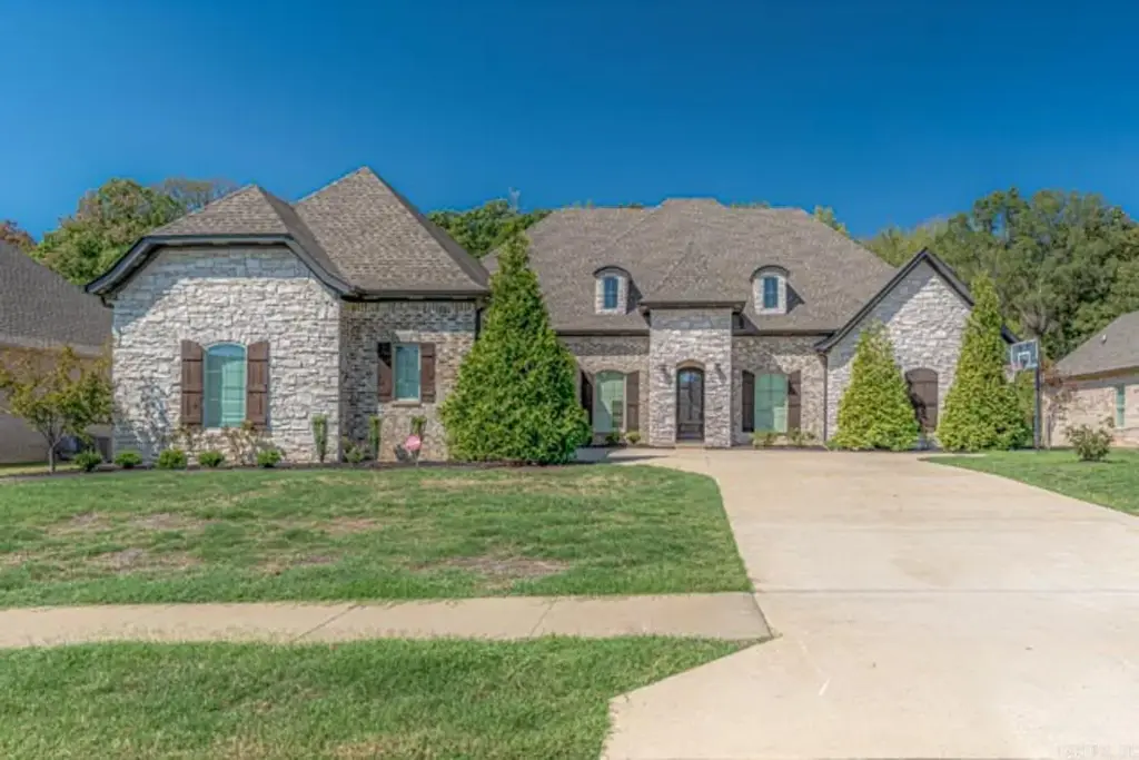 3519 Lake Pointe Dr, Jonesboro