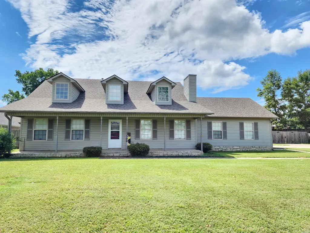 108 Meadows Lane, Beebe