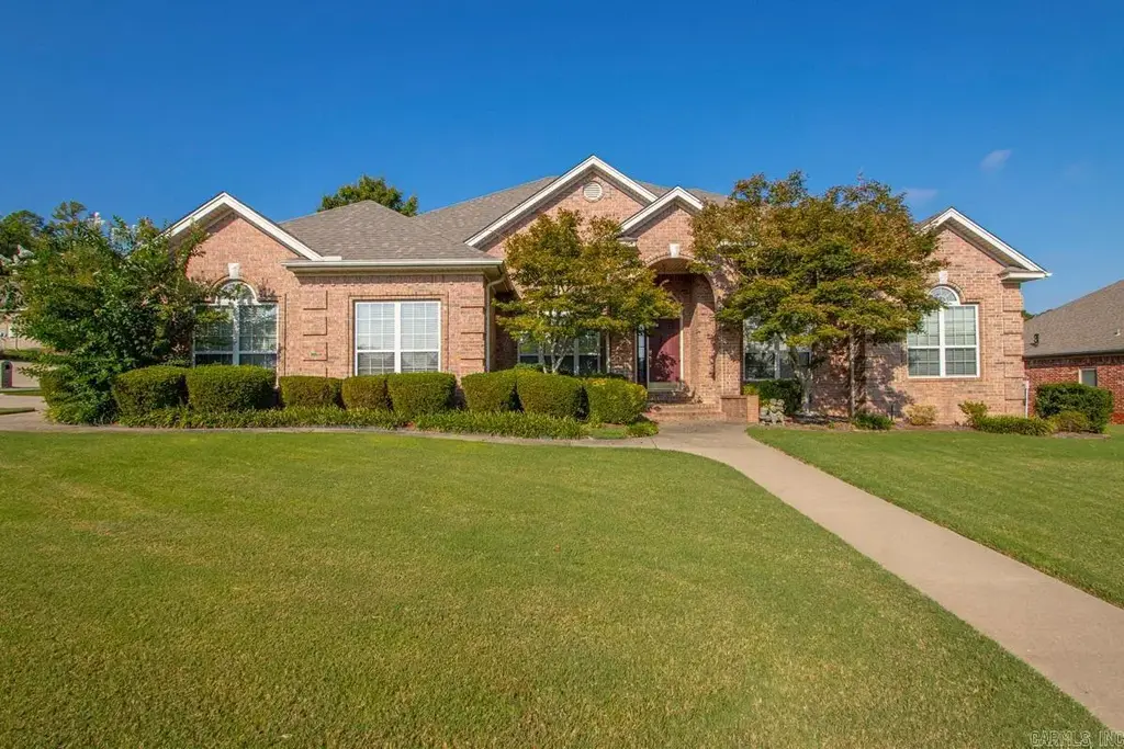 101 Avignon Cir, Maumelle