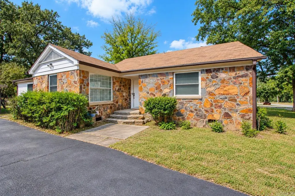 4516 Western Hills Avenue, Little Rock