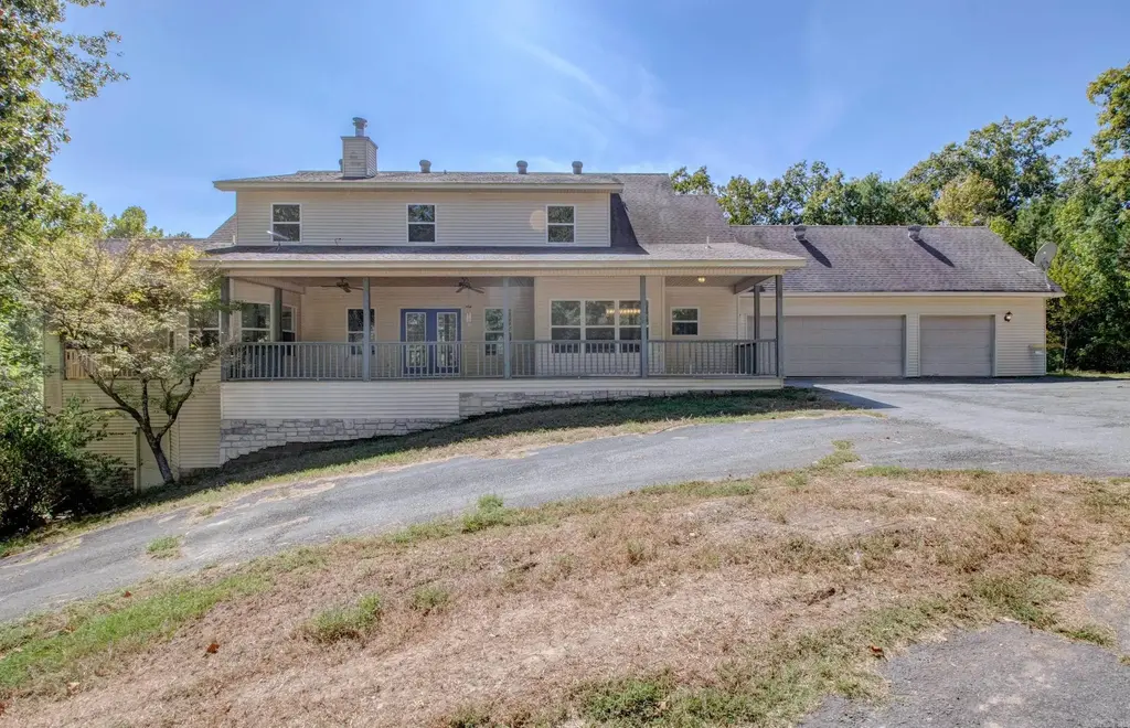 21 Golden Eagle Drive, Paron