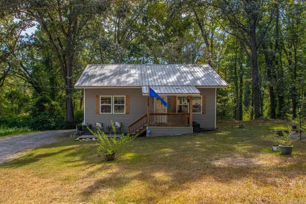 6313 Beech St, Bauxite