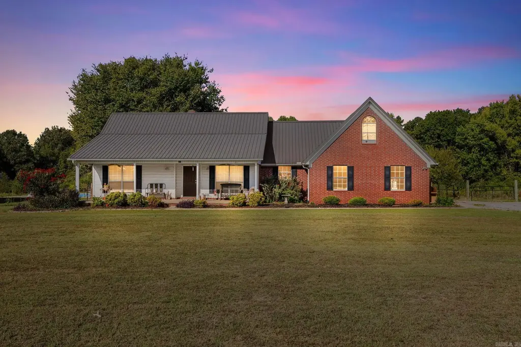 141 Pony Tail Lane, Beebe