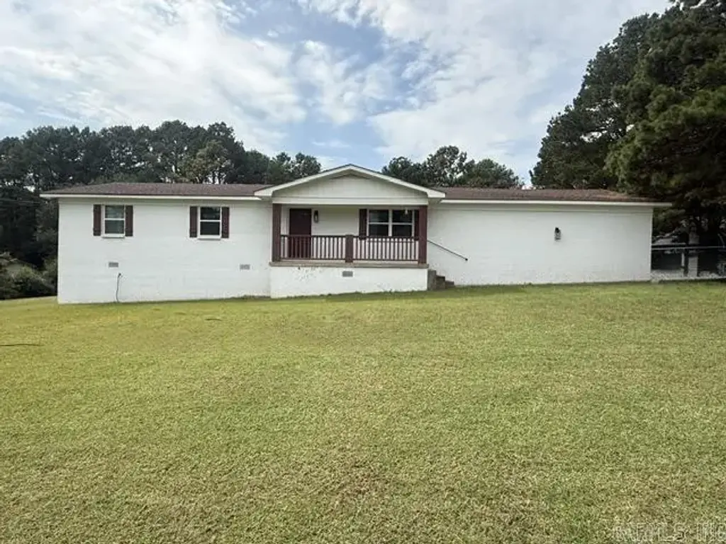 6611 Highway 135 N, Paragould