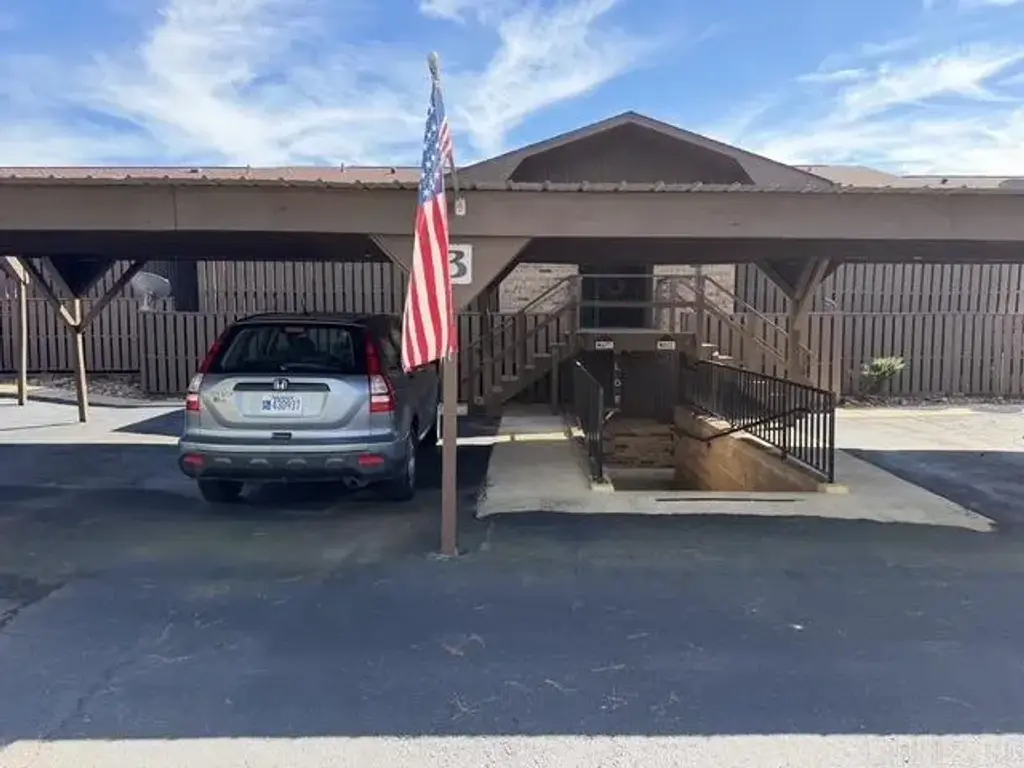210 Carl Drive, Hot Springs National Park