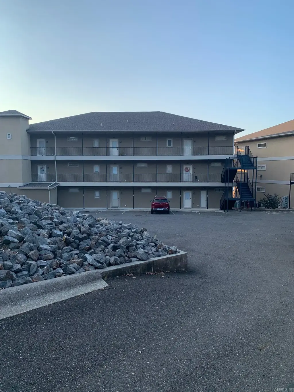 117 Lookout Pt, Hot Springs