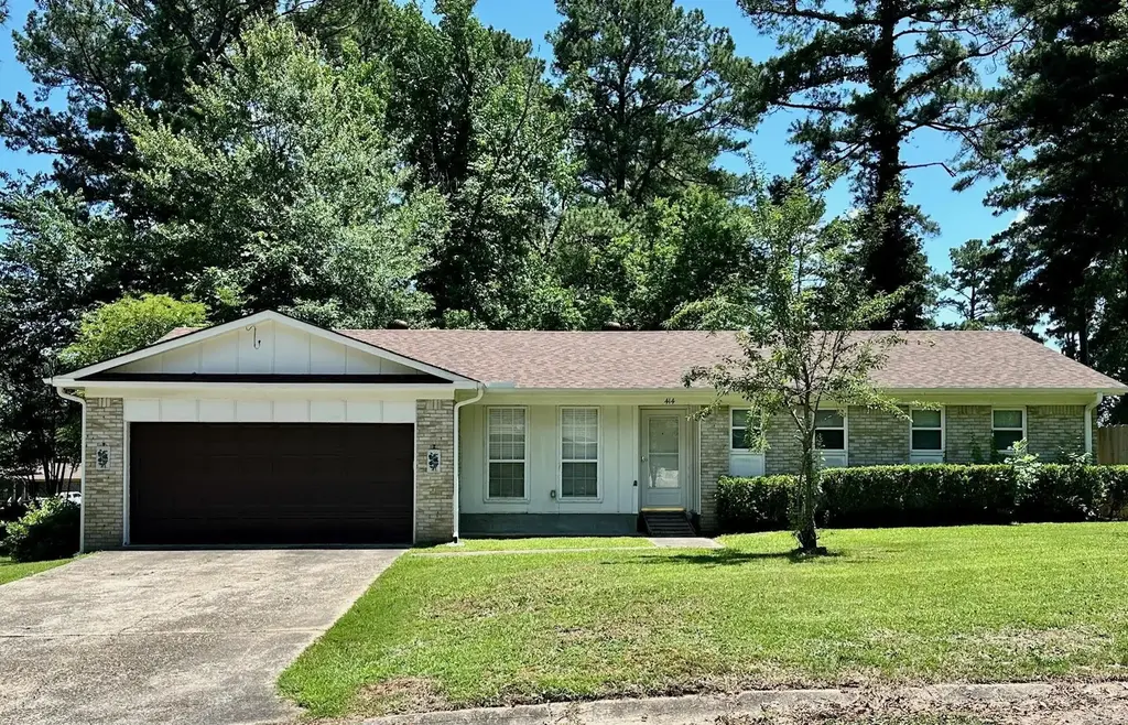 414 Newcomb Cove, Benton