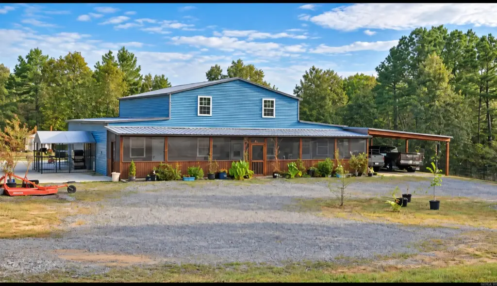 360 Center School Road, Hattieville