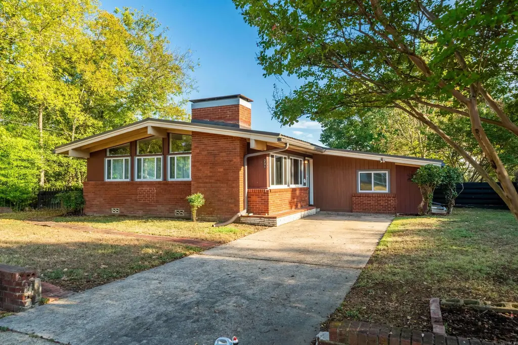 231 Burroughs Street, Hot Springs