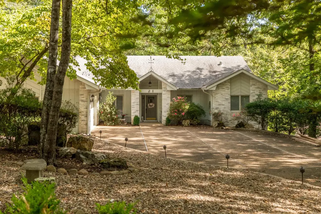 21 Costa Del Lago Ln, Hot Springs Village