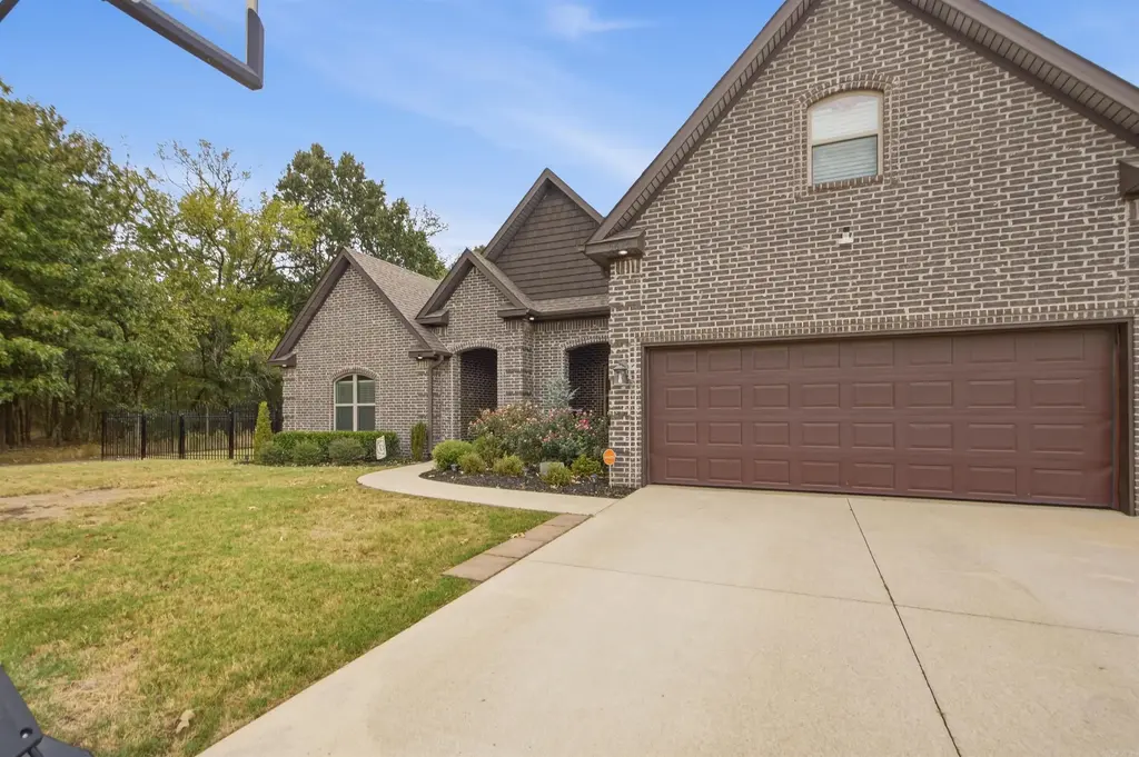 6612 Merrell Drive, Jonesboro