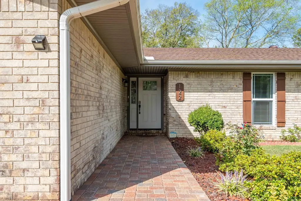 122 Orchard Street, Hot Springs