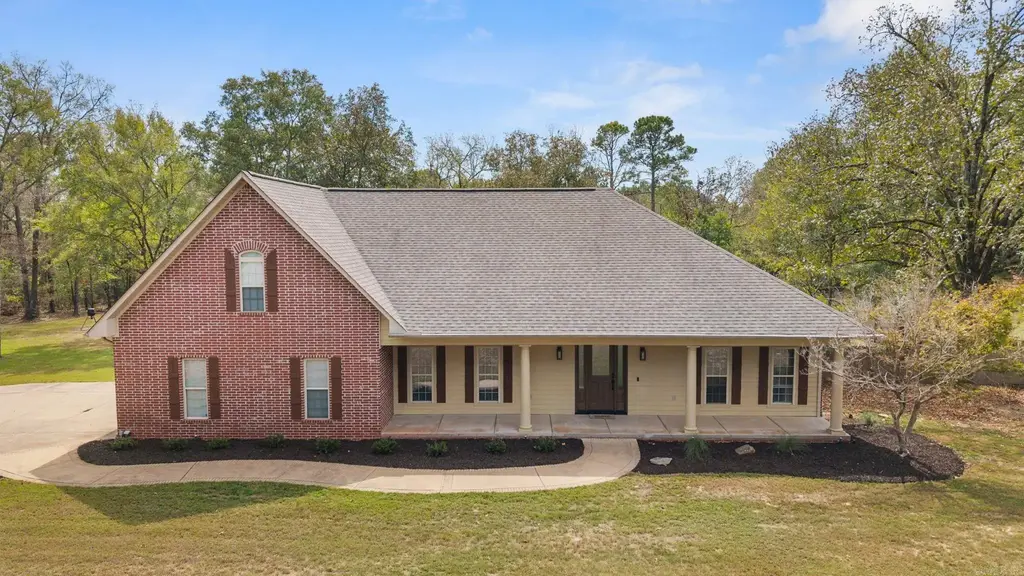 170 Parkway Square, Pearcy
