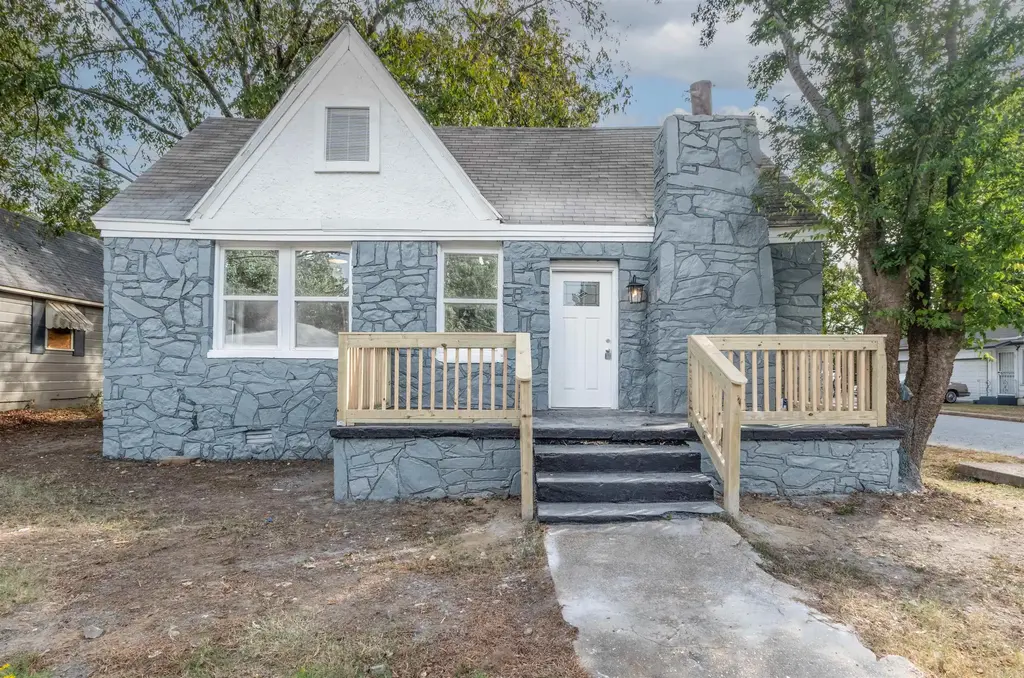 4323 W 11th St, Little Rock