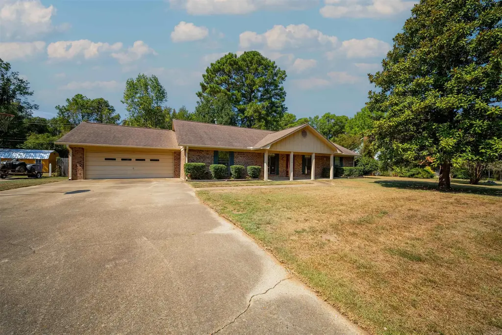1174 Fabre Circle, Camden
