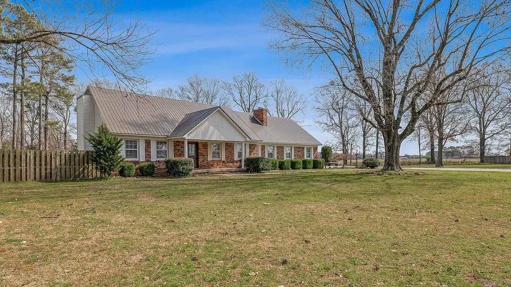 77 Cr 1412, Corning