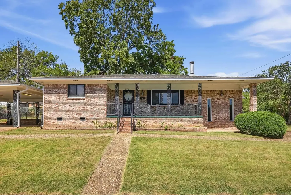 3024 Center Street, Little Rock