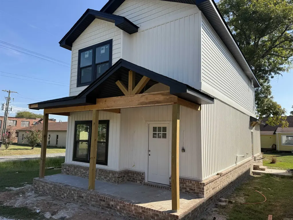 204 S Plum Street, Perryville